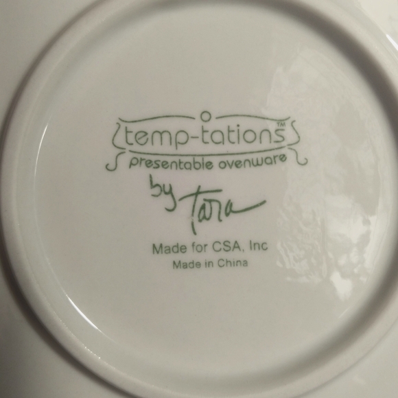 11' TEMP-TATIONS By Tara Casserole/Baking Dish in Red/Yellow Floral - 1QT.   - Picture 8 of 10